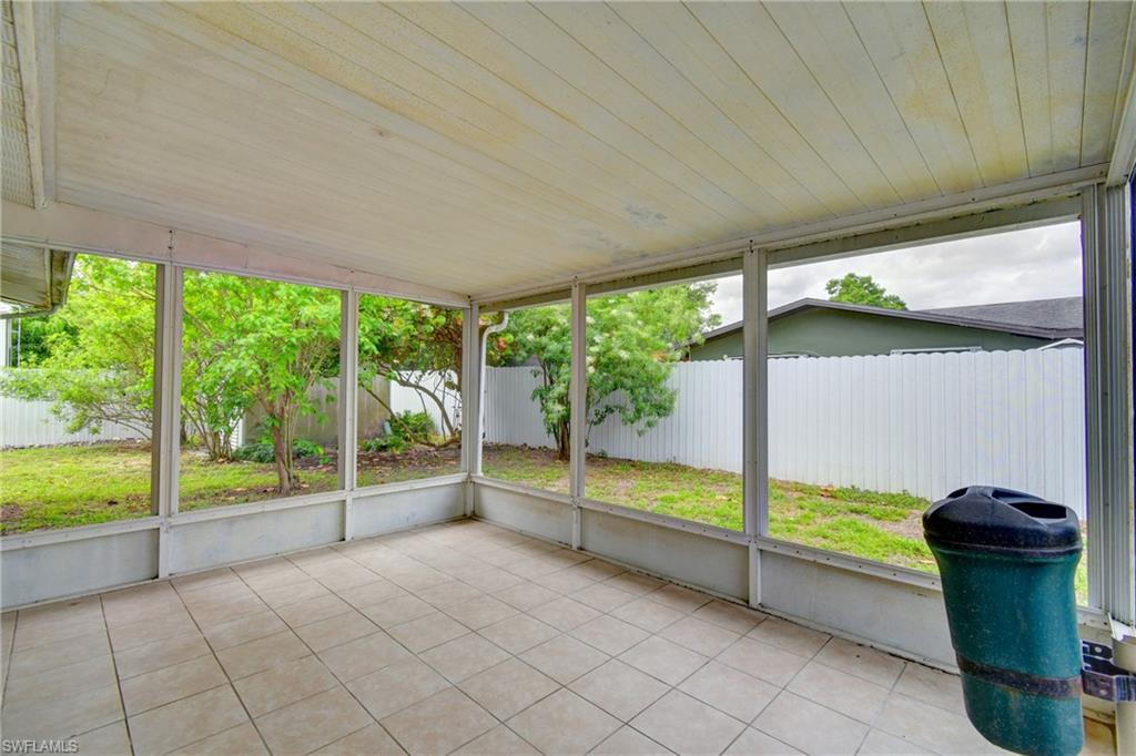 WILLOW LAKE - Residential