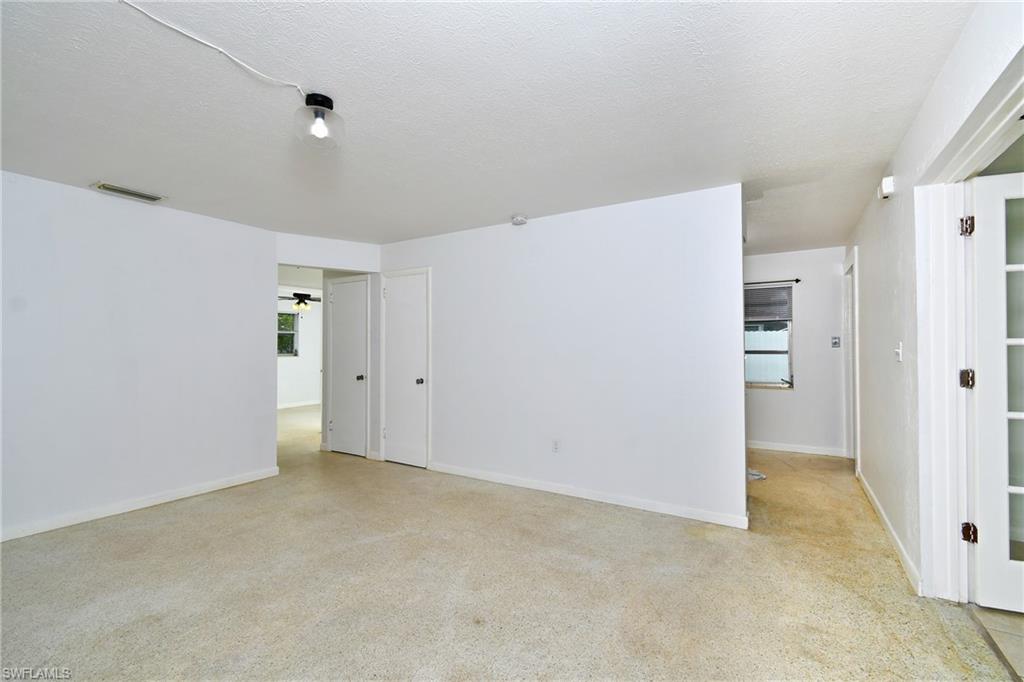 WILLOW LAKE - Residential