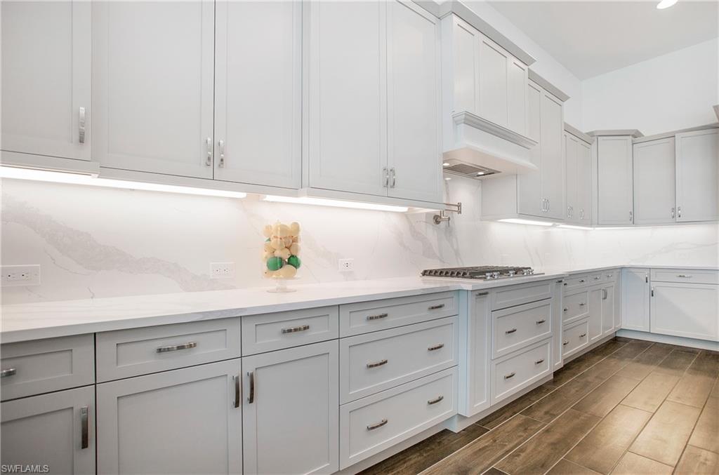 ISLES OF COLLIER PRESERVE - Residential