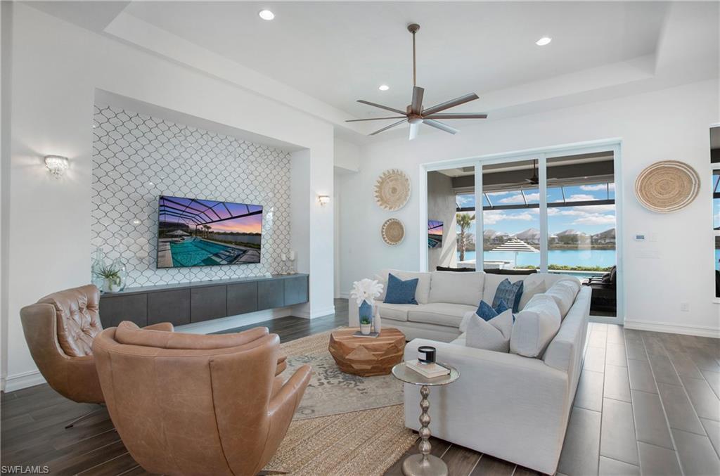 ISLES OF COLLIER PRESERVE - Residential