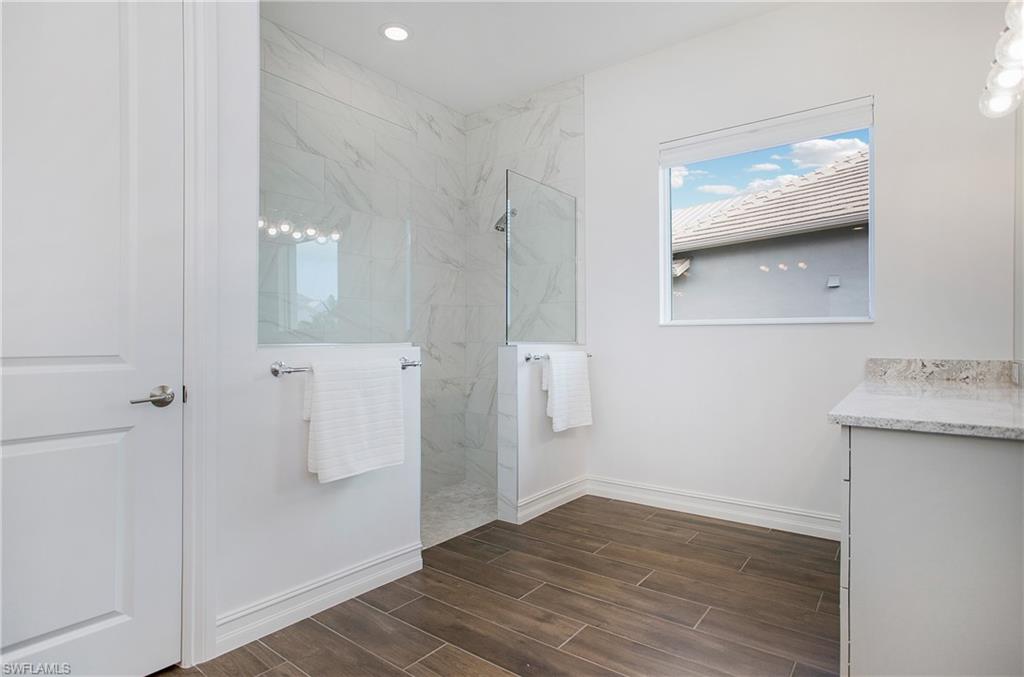 ISLES OF COLLIER PRESERVE - Residential