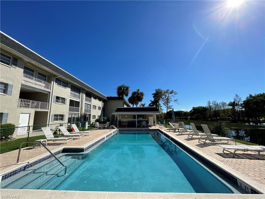 GOLF VIEW MANOR CONDO - Residential