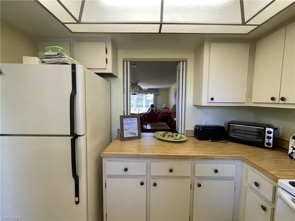 GOLF VIEW MANOR CONDO - Residential