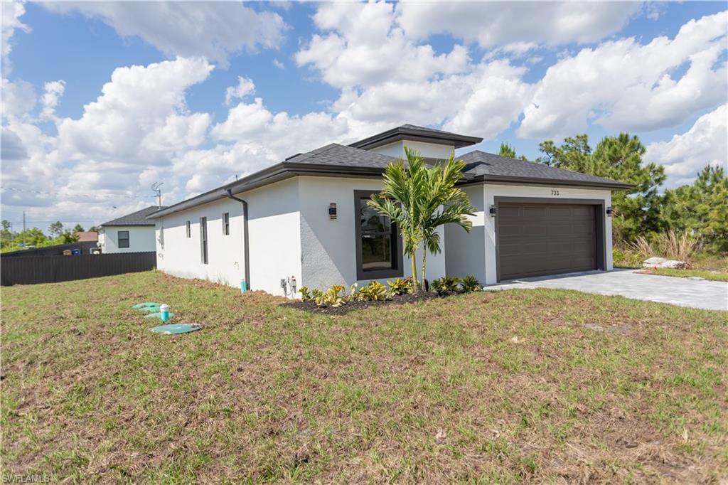 LEHIGH ACRES - Residential