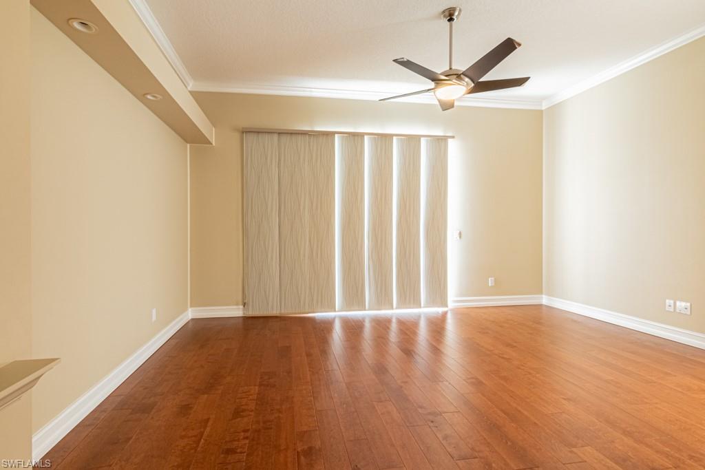 VILLAGE WALK - Residential