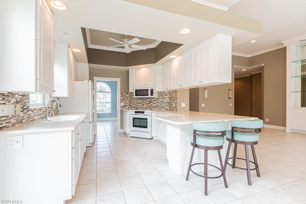 VILLAGE WALK - Residential