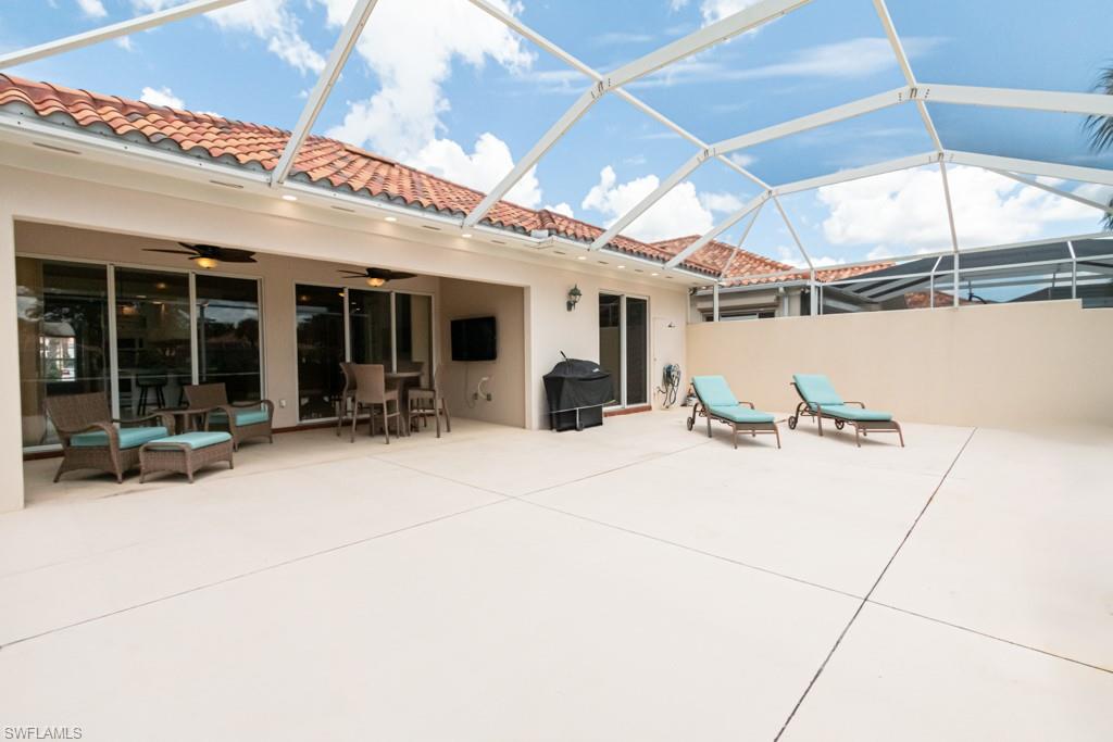 VILLAGE WALK - Residential