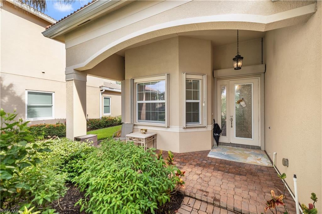 11292 Sparkleberry DR