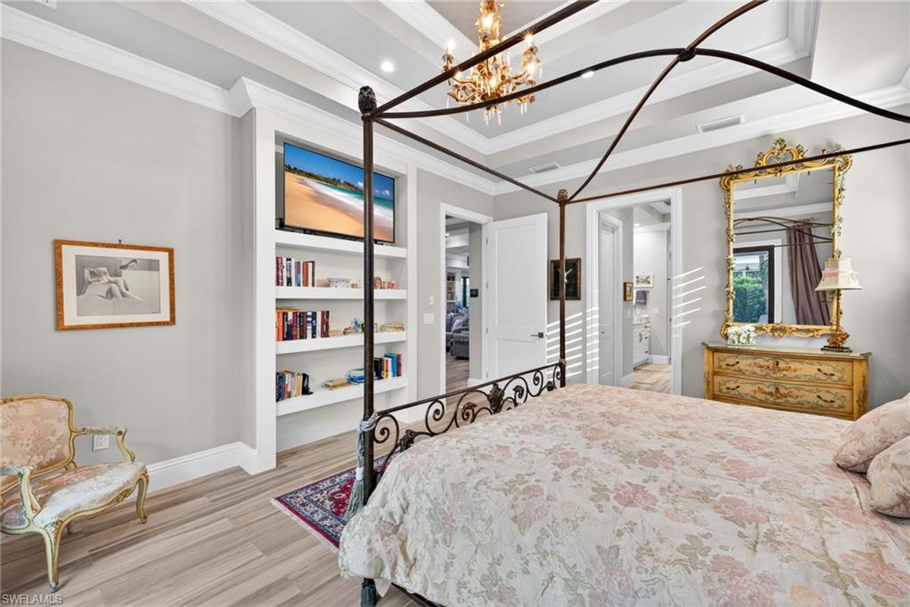 NAPLES PARK - Residential