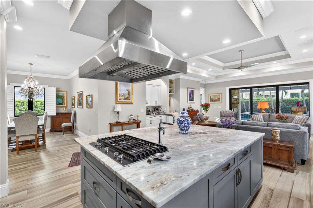 NAPLES PARK - Residential