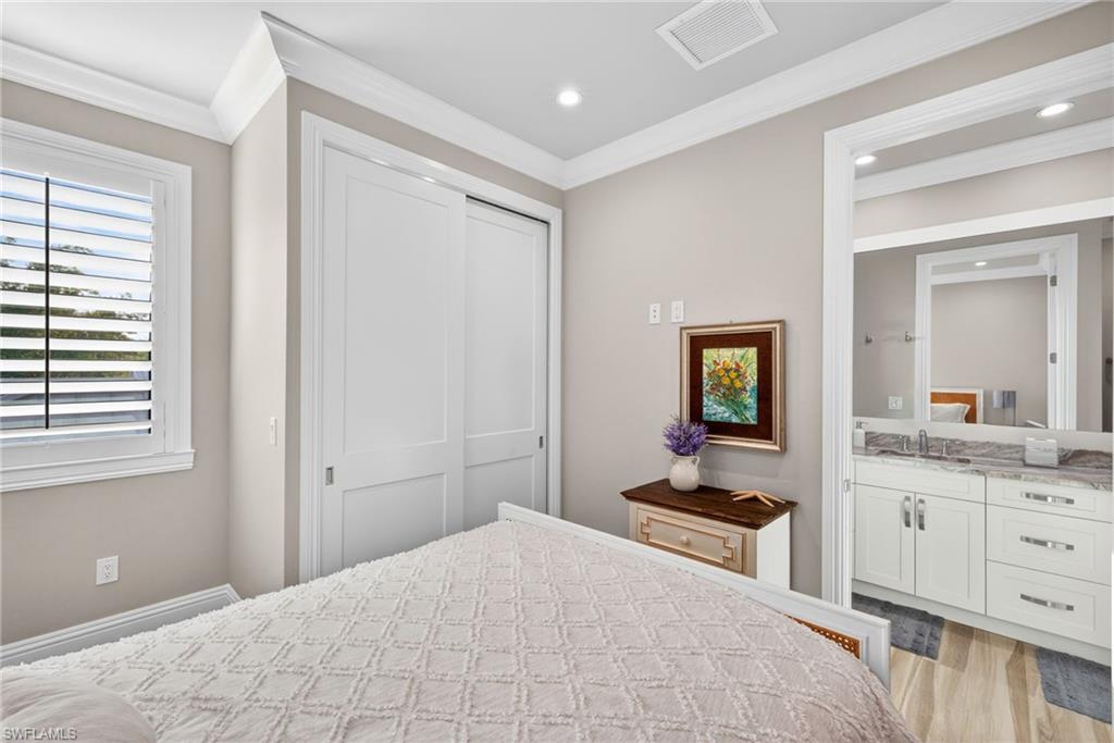 NAPLES PARK - Residential