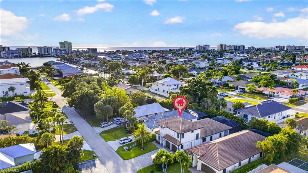 NAPLES PARK - Residential