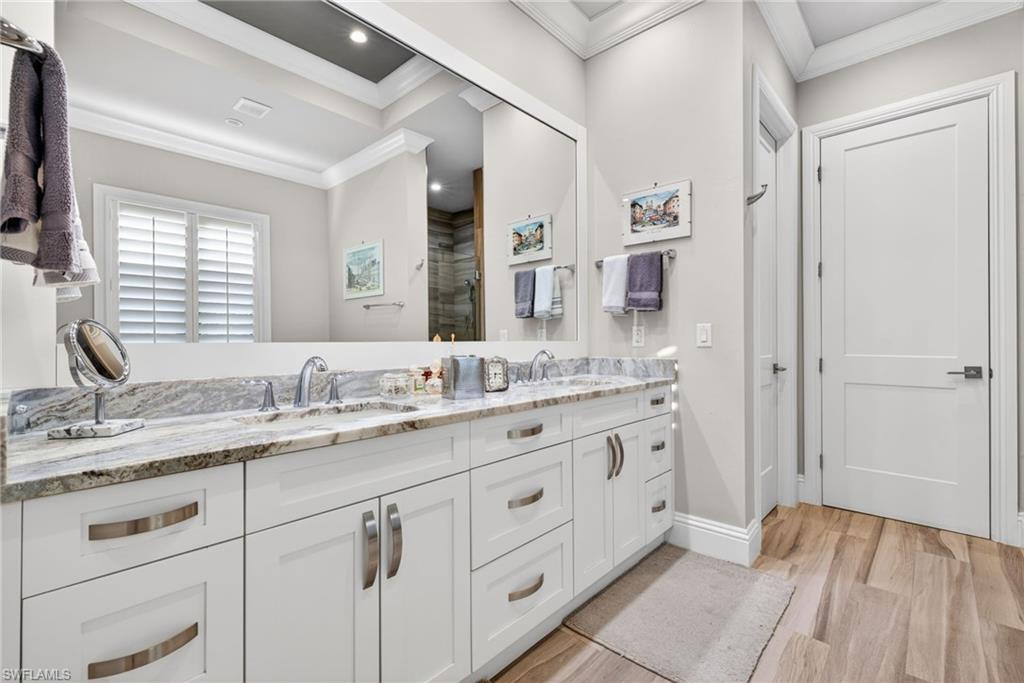 NAPLES PARK - Residential