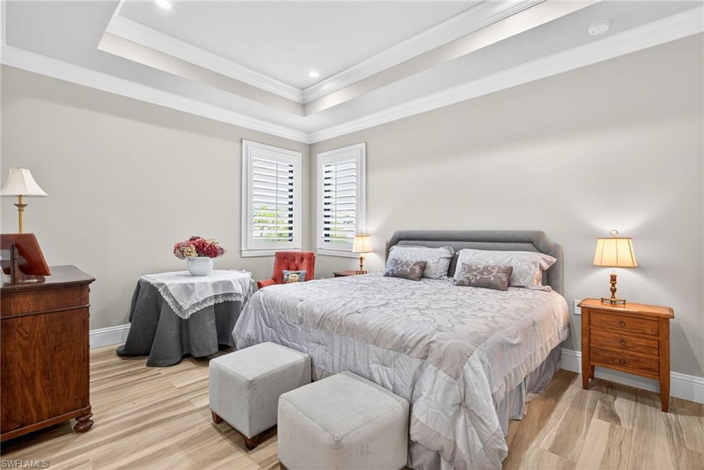 NAPLES PARK - Residential