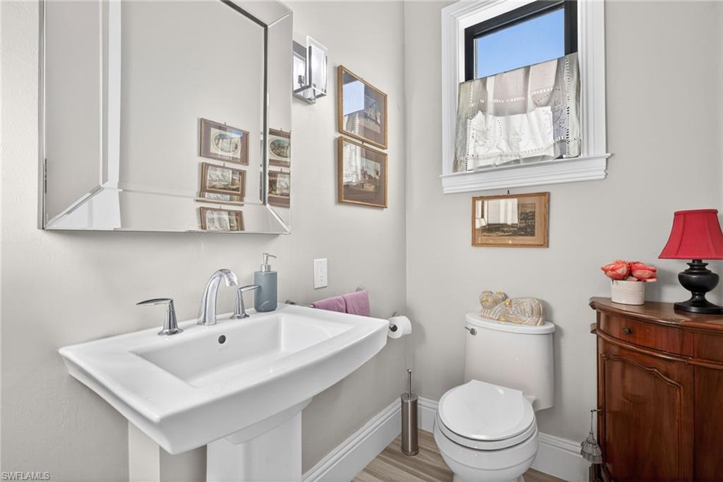 NAPLES PARK - Residential