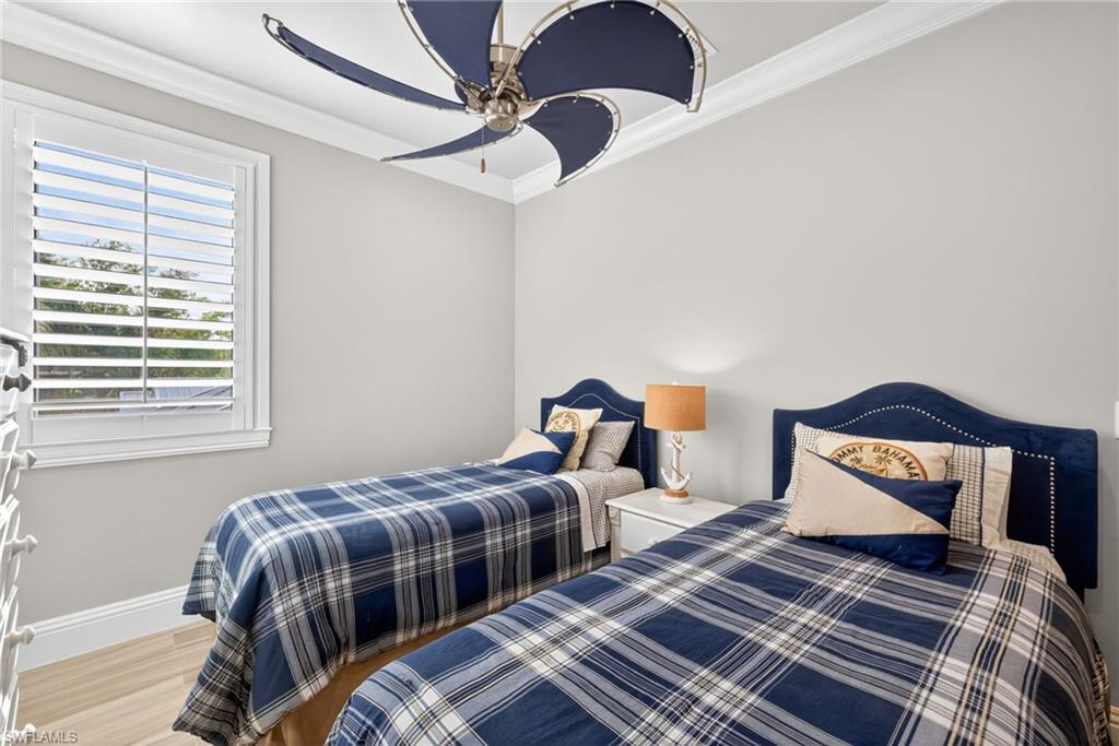 NAPLES PARK - Residential