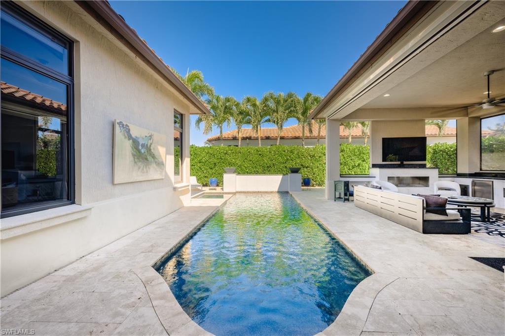 TRADITIONS - Residential