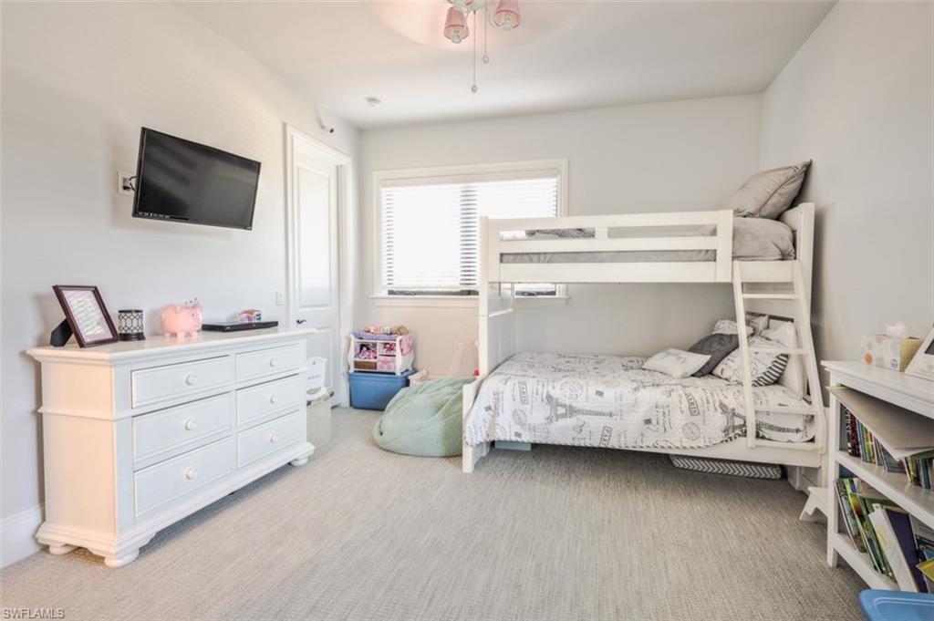 TRADITIONS - Residential