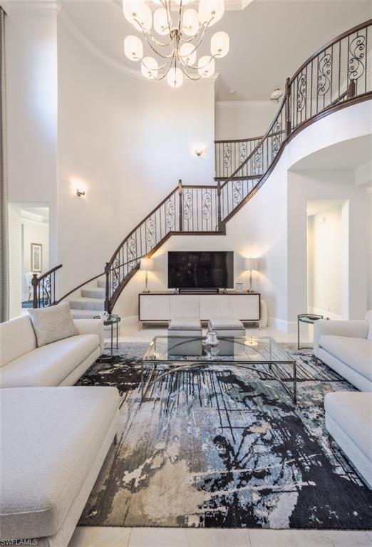 TRADITIONS - Residential