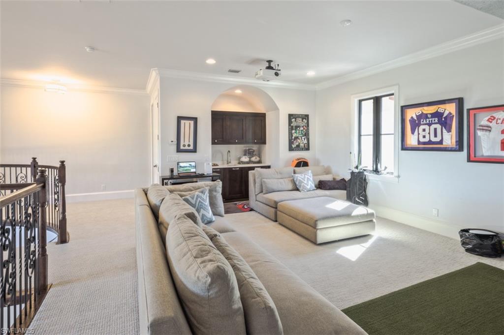 TRADITIONS - Residential