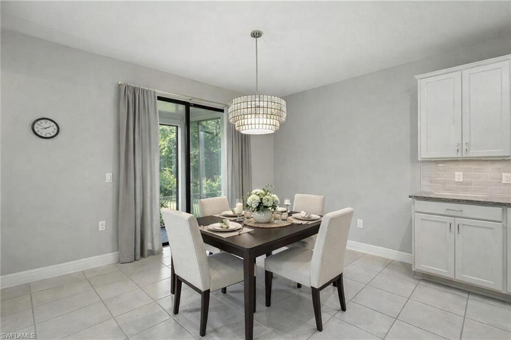 HAMPTON LAKES - Residential