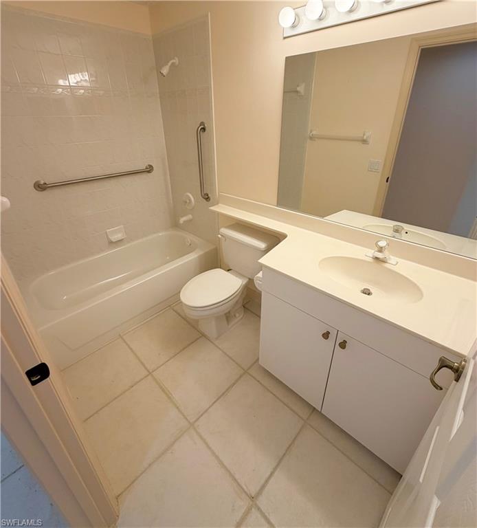 OAKWOOD CARRIAGE HOME - Residential