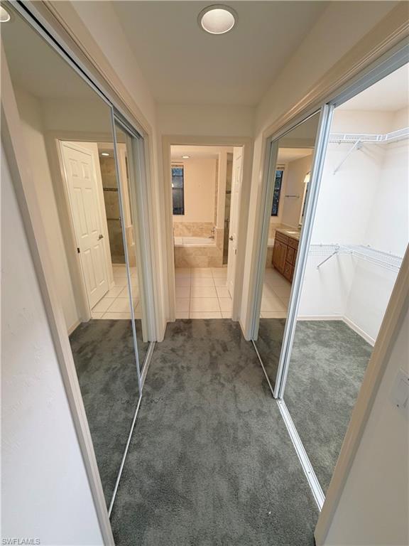 OAKWOOD CARRIAGE HOME - Residential