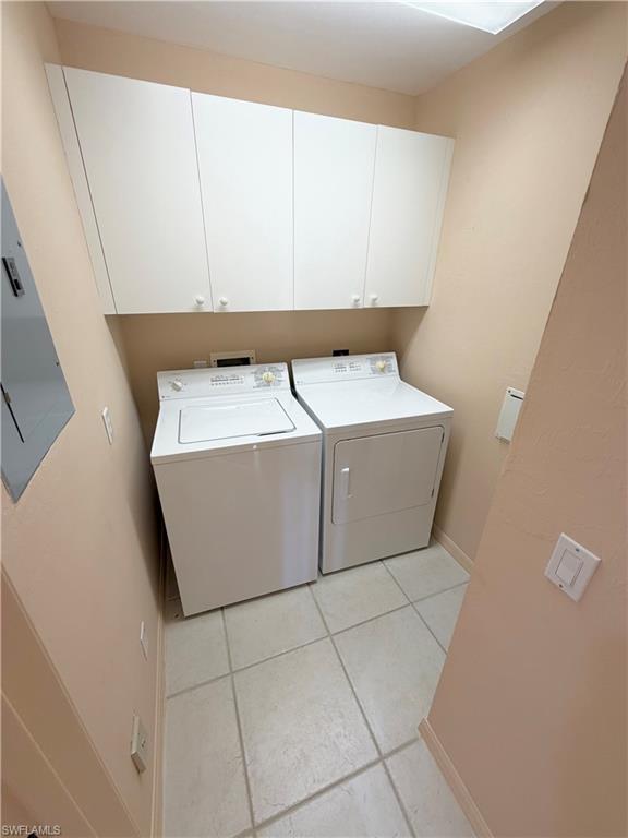 OAKWOOD CARRIAGE HOME - Residential