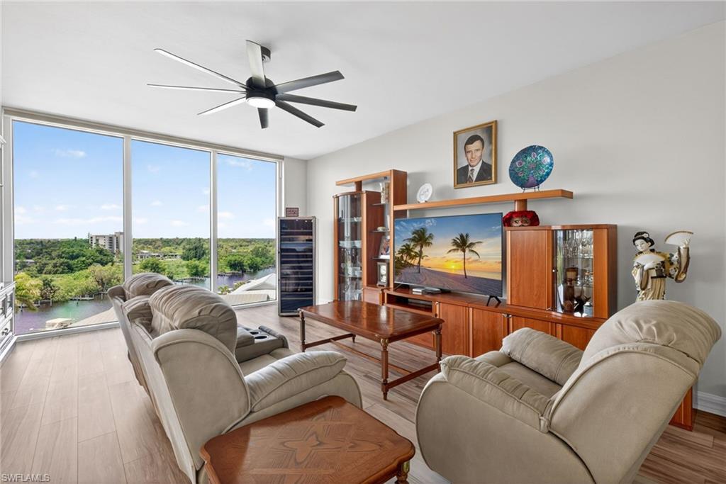 NORTH STAR YACHT CLUB - Residential