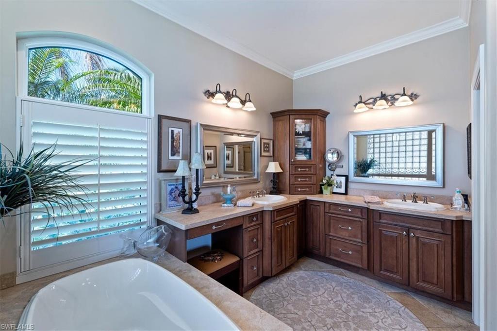 IMPERIAL GOLF ESTATES - Residential