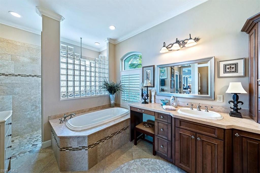 IMPERIAL GOLF ESTATES - Residential