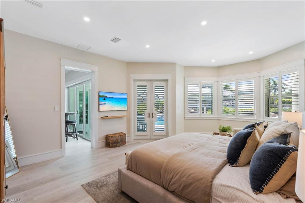 LITTLE HICKORY SHORES - Residential