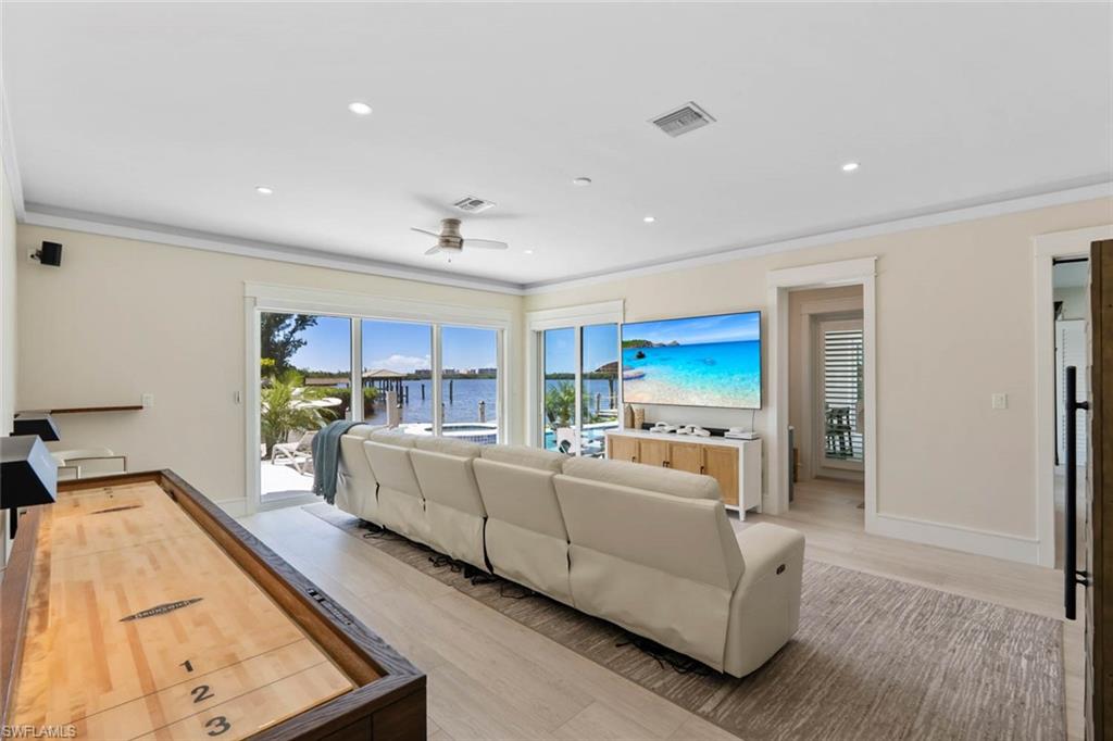 LITTLE HICKORY SHORES - Residential