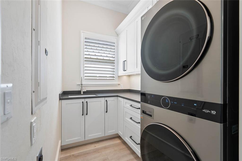 LITTLE HICKORY SHORES - Residential