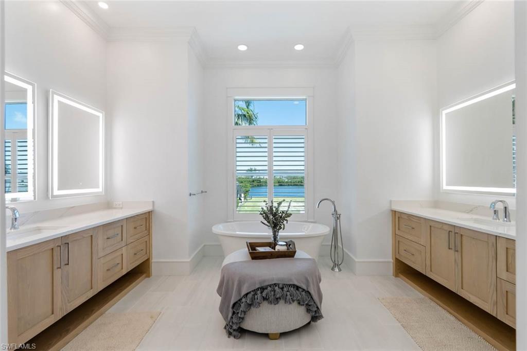 LITTLE HICKORY SHORES - Residential