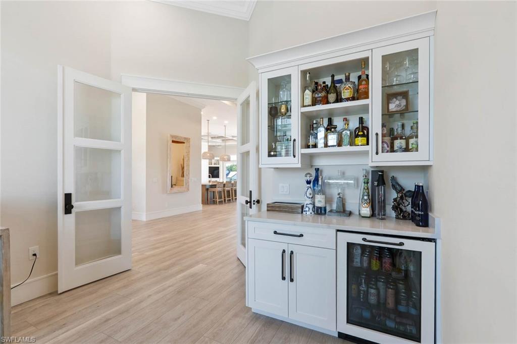 LITTLE HICKORY SHORES - Residential