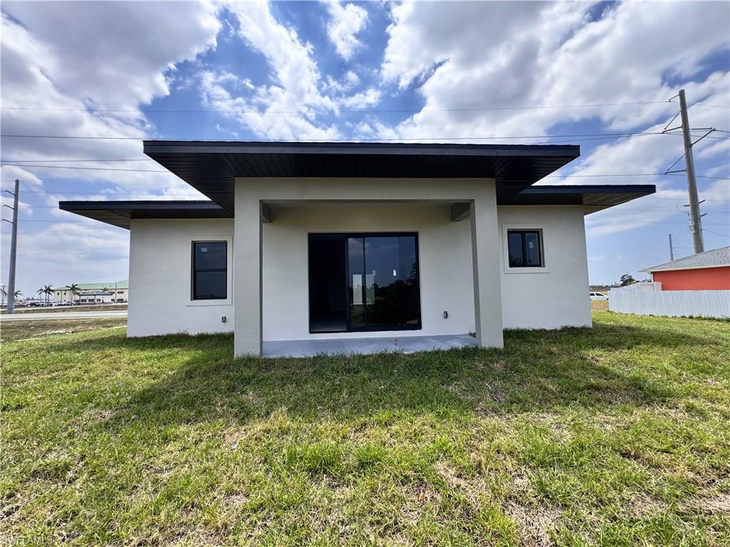 CAPE CORAL - Residential