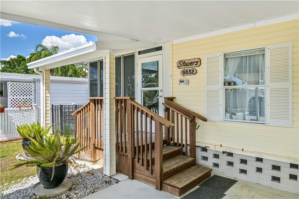 COUNTRY LAKES - Residential