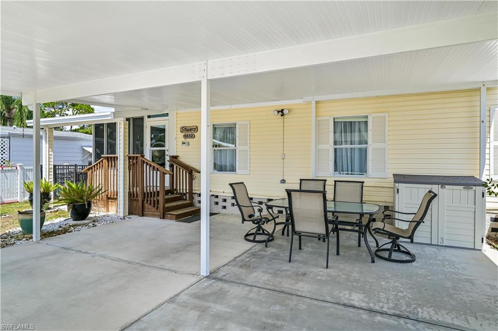 COUNTRY LAKES - Residential