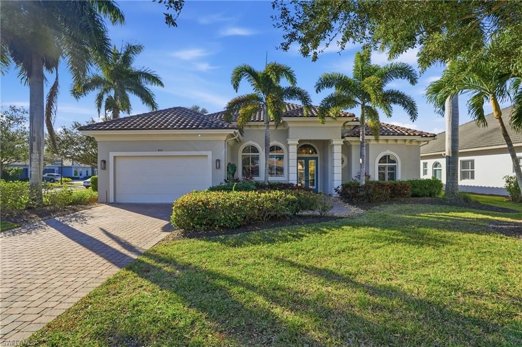 Photo of 430 Saddlebrook LN, NAPLES, FL 34110 (MLS # 226005238)