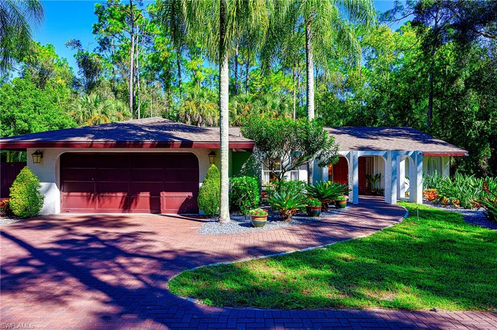 5675 Golden Oaks LN