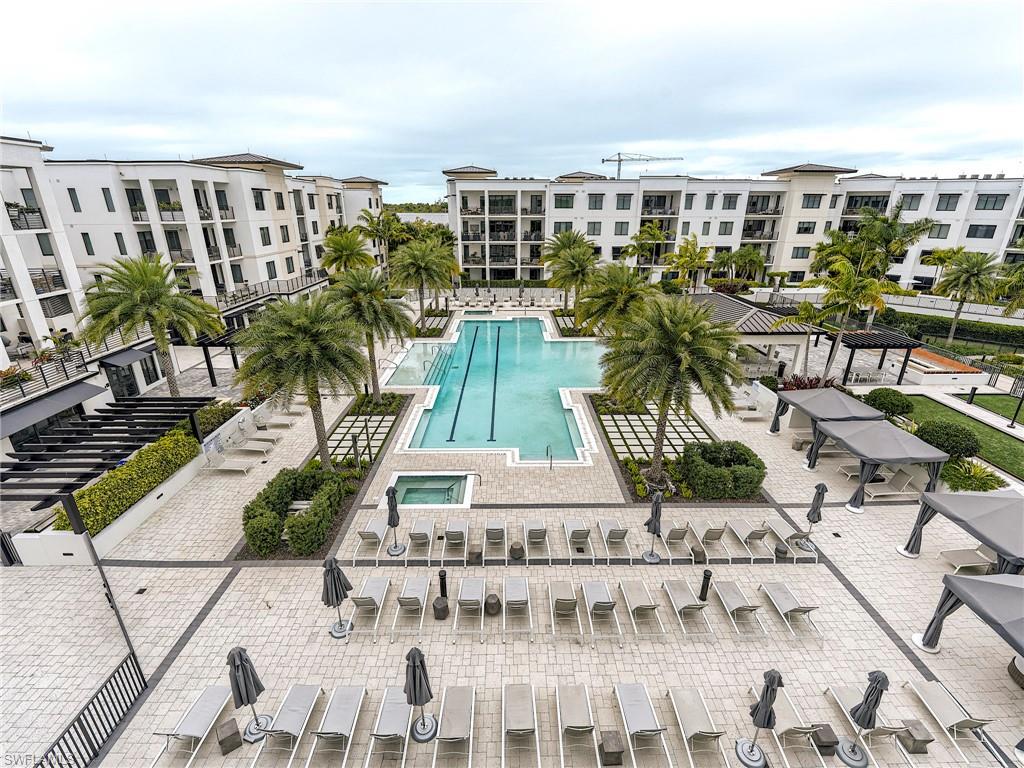 ELEVEN ELEVEN CENTRAL - Residential