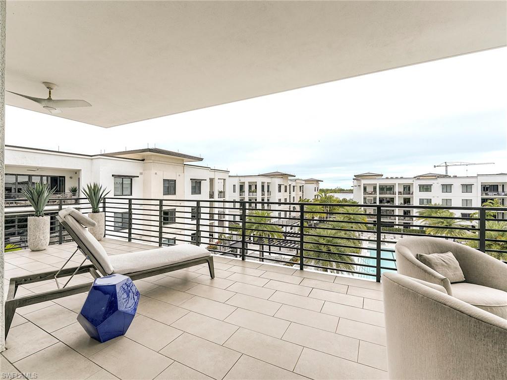 ELEVEN ELEVEN CENTRAL - Residential