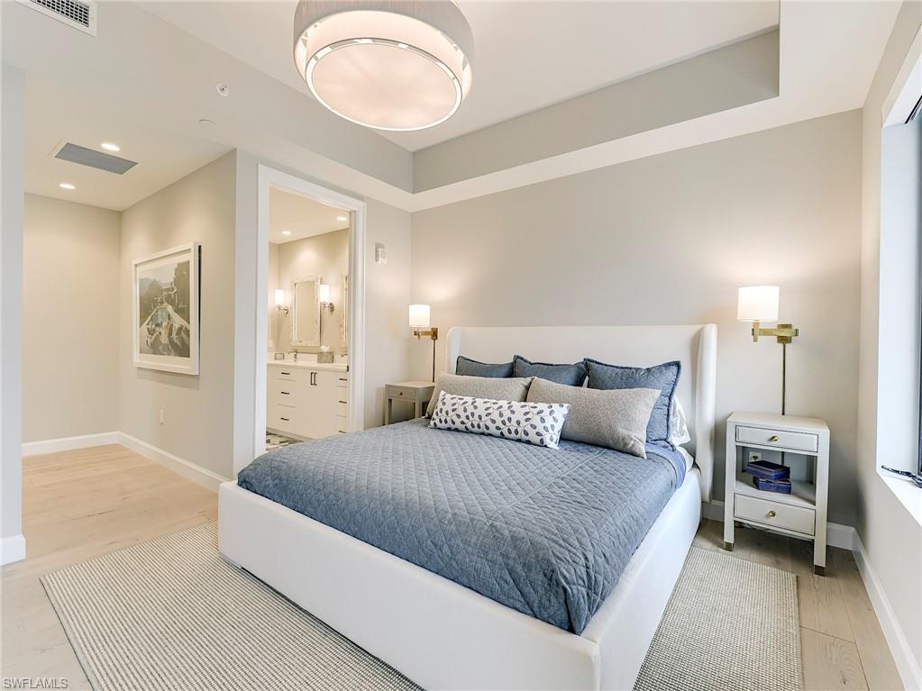 ELEVEN ELEVEN CENTRAL - Residential