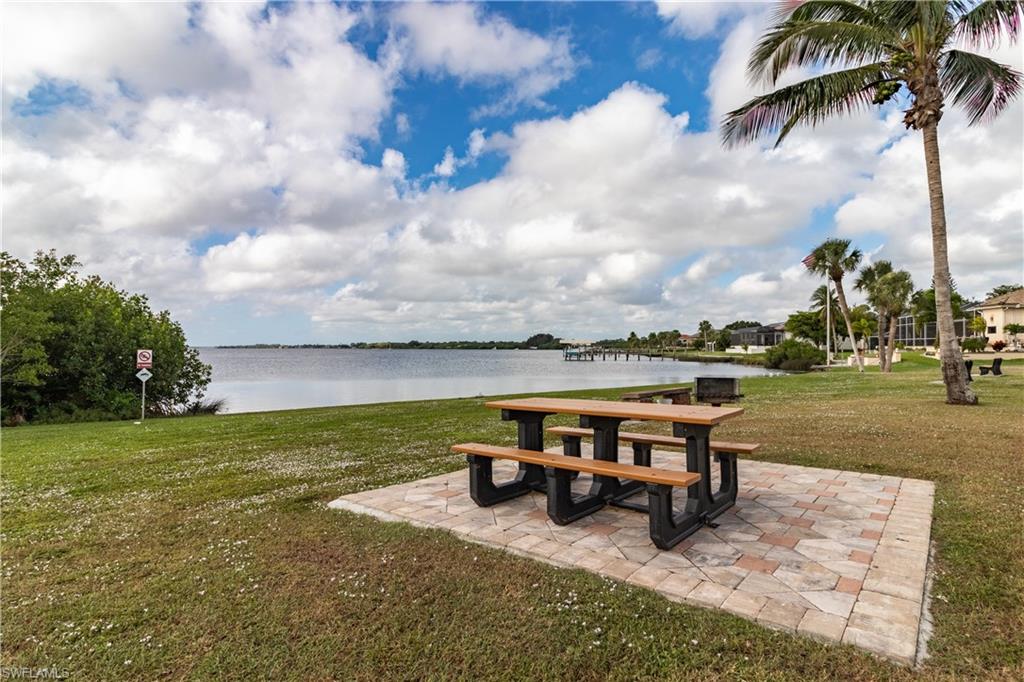 YACHT CLUB COLONY - Residential