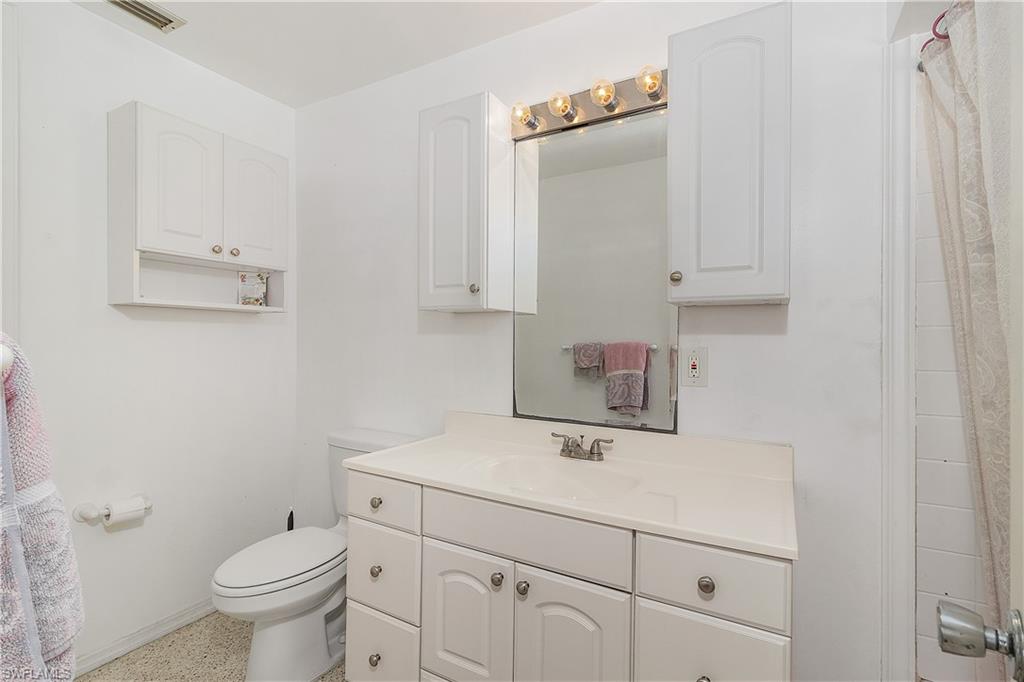 YACHT CLUB COLONY - Residential