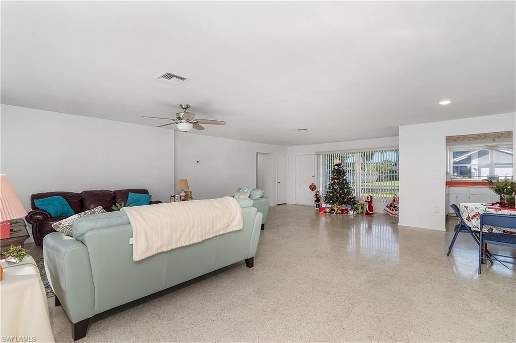 YACHT CLUB COLONY - Residential