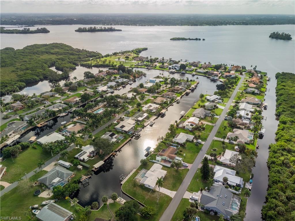 YACHT CLUB COLONY - Residential