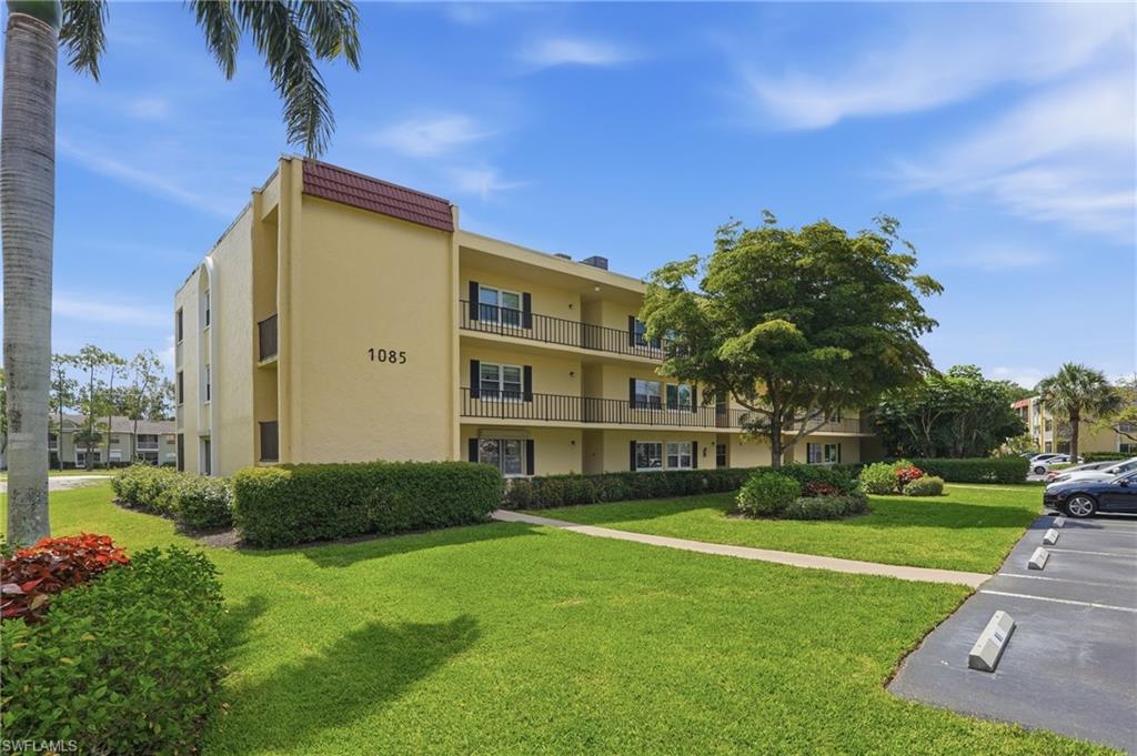 FOREST LAKES - Residential