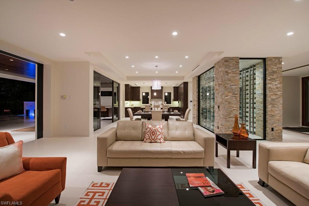 MOORINGS - Residential